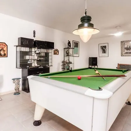 Beautiful 3 Bedroom Private Heated Pool Callao Salvaje